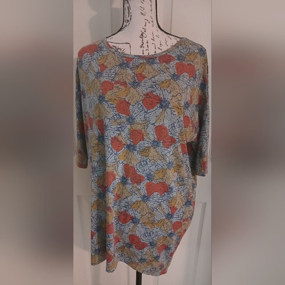 5$25 LuLaRoe Shirt